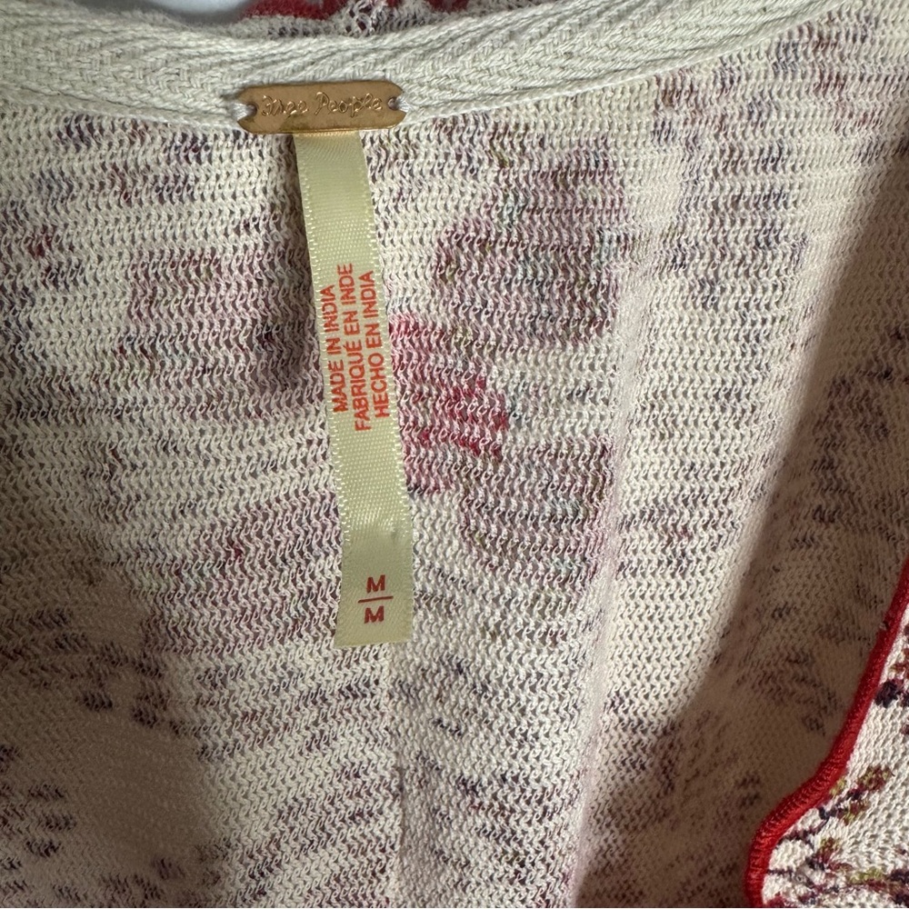 Free People red floral blouse - Picture 4 of 11
